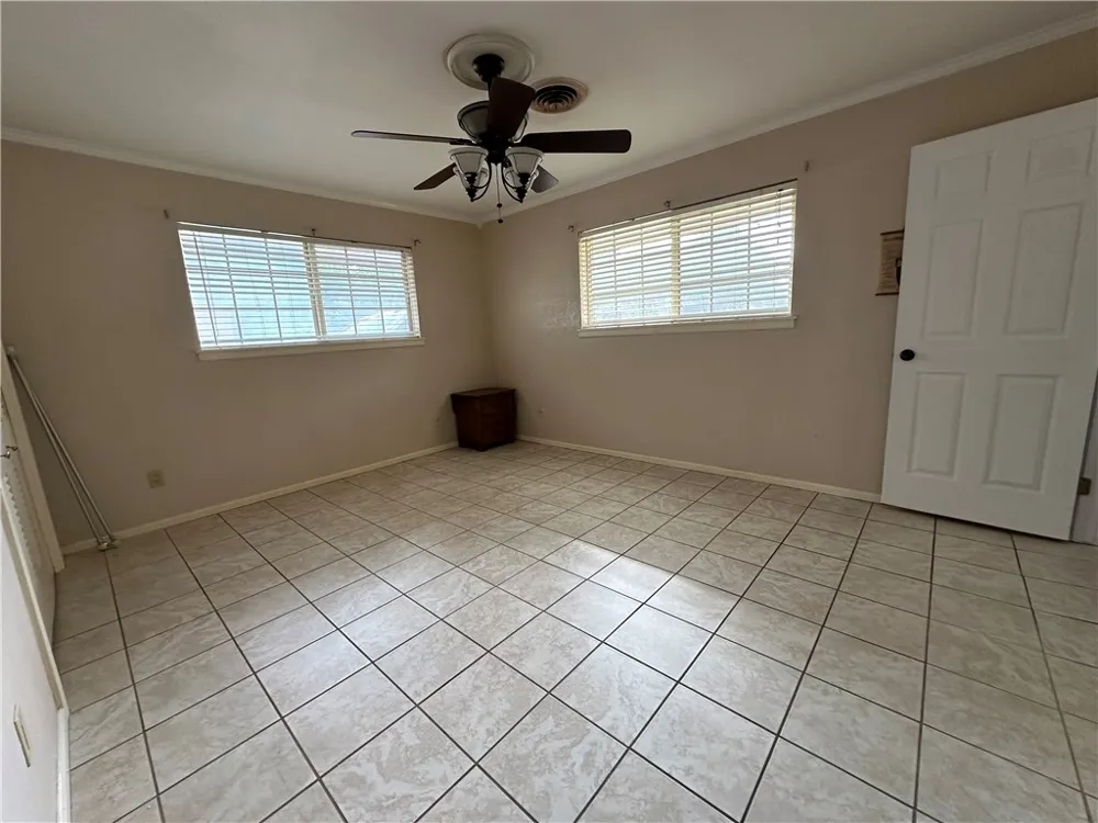 1030 Burkshire Drive Corpus Christi, TX 78412