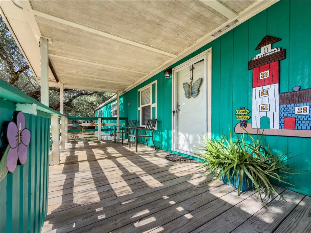 510 Rowe Street Rockport, TX 78382