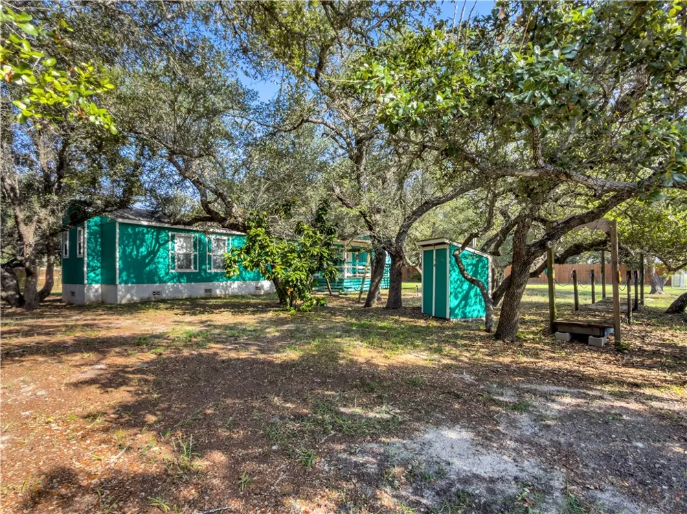 510 Rowe Street Rockport, TX 78382