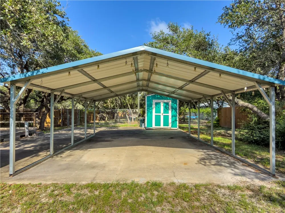 510 Rowe Street Rockport, TX 78382