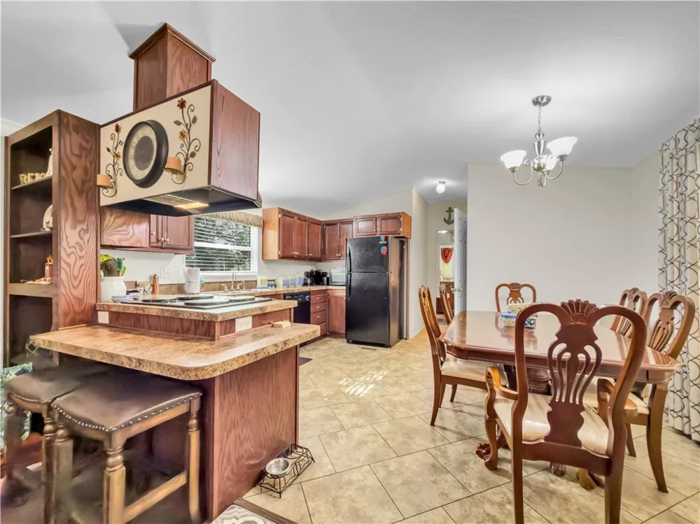 510 Rowe Street Rockport, TX 78382