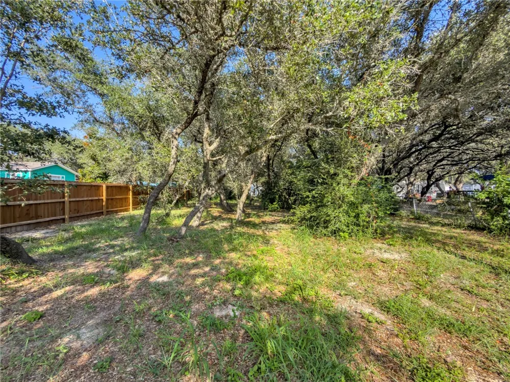 510 Rowe Street Rockport, TX 78382