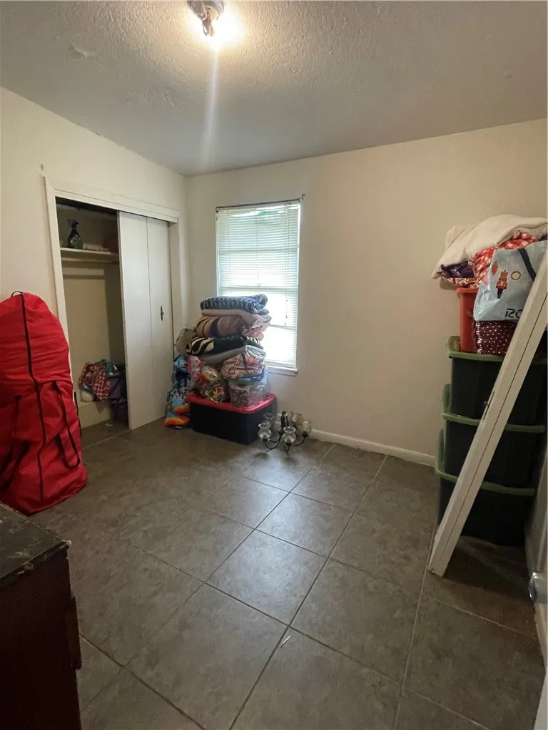 711 Hybiscus Victoria, TX 77901