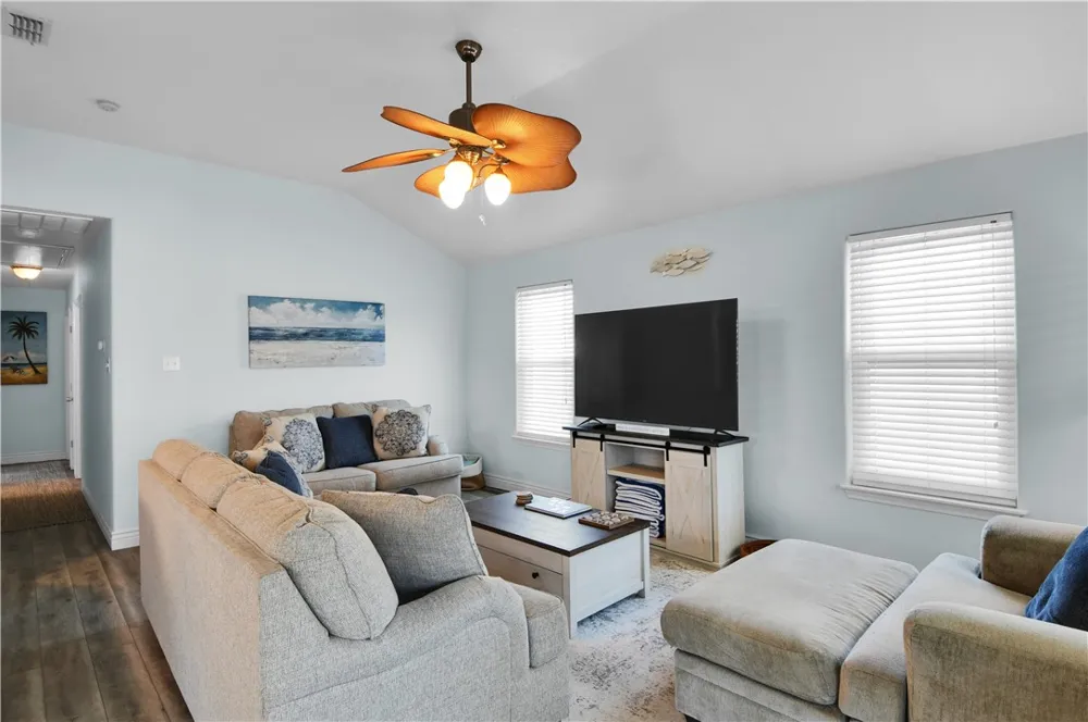 1228 S Live Oak Street Rockport, TX 78382