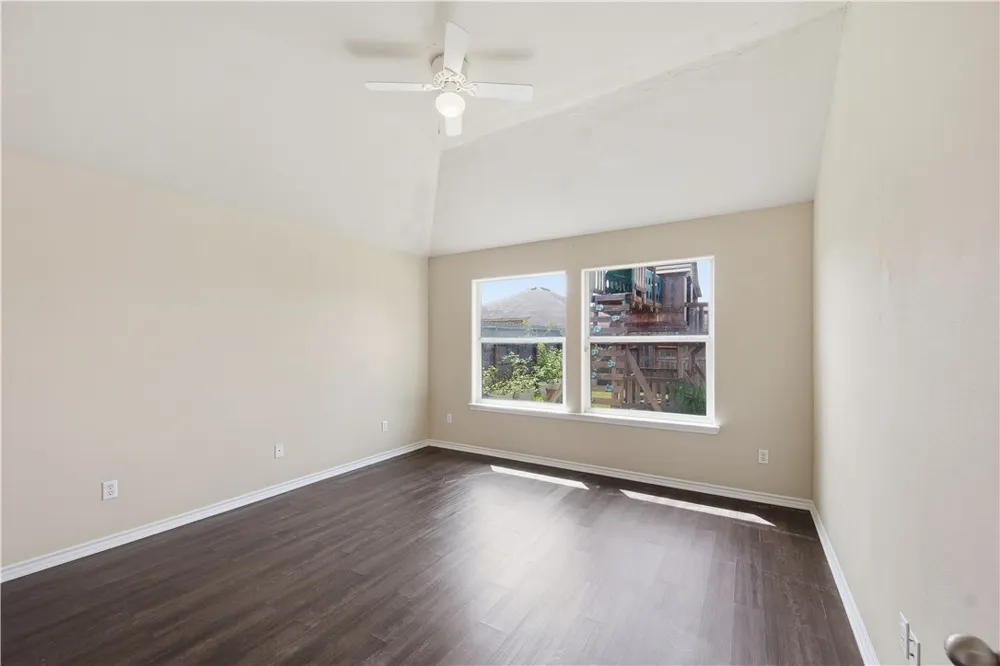 3825 Los Arroyos Drive Corpus Christi, TX 78414