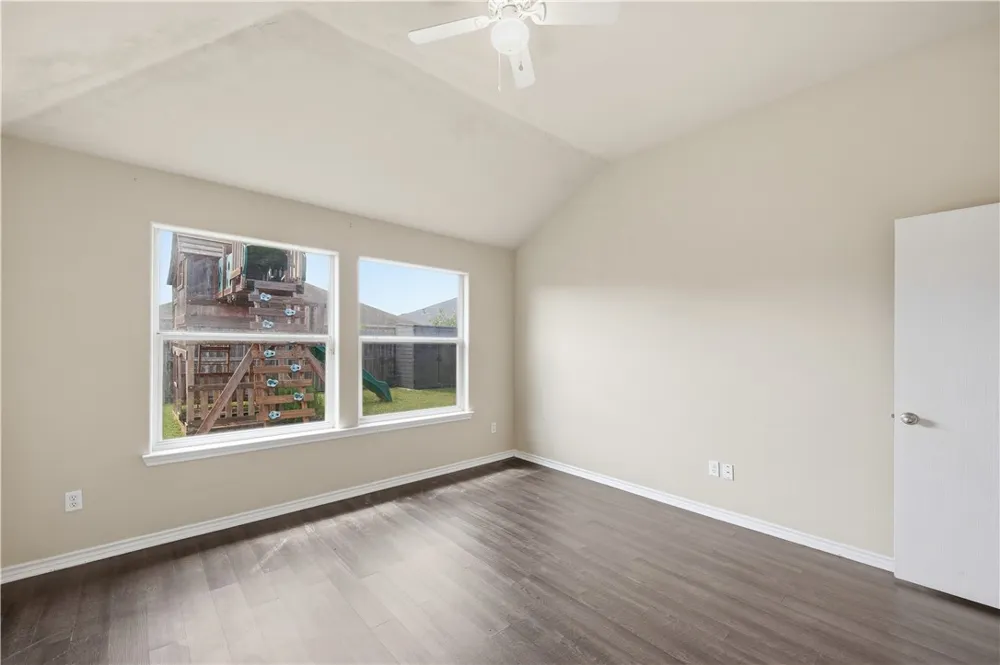3825 Los Arroyos Drive Corpus Christi, TX 78414