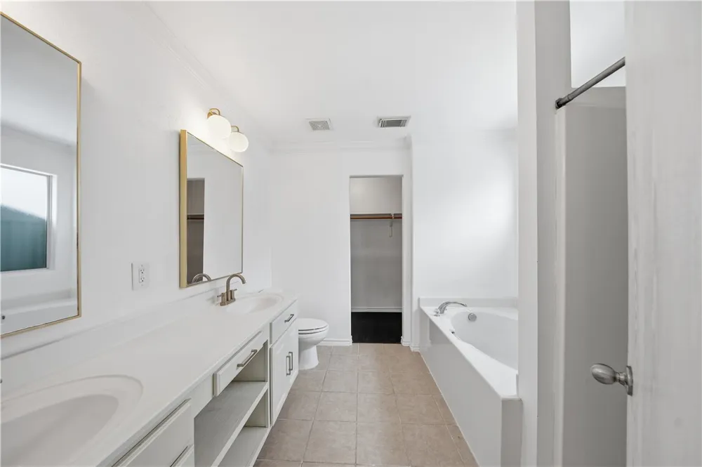 3825 Los Arroyos Drive Corpus Christi, TX 78414