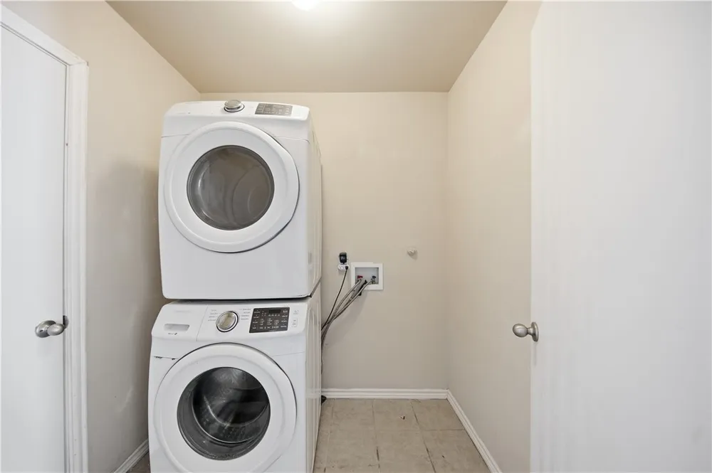 3825 Los Arroyos Drive Corpus Christi, TX 78414