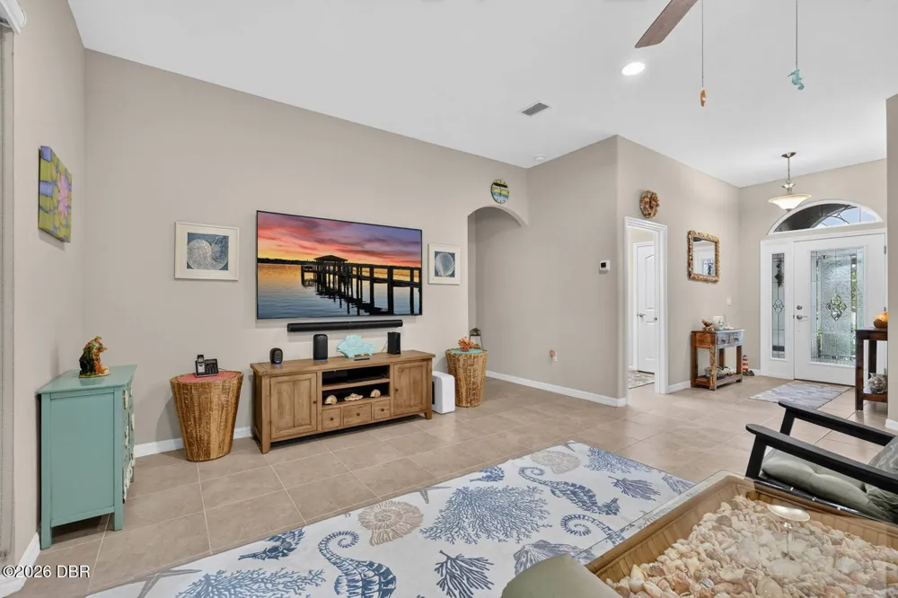 29 Ludlow Lane E Palm Coast, FL 32137