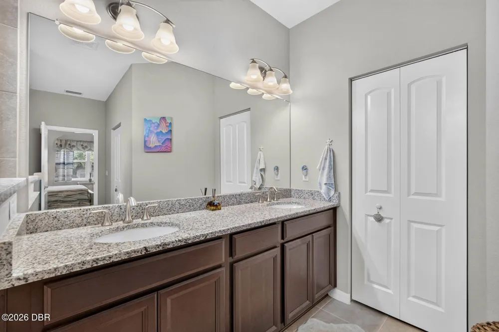 29 Ludlow Lane E Palm Coast, FL 32137
