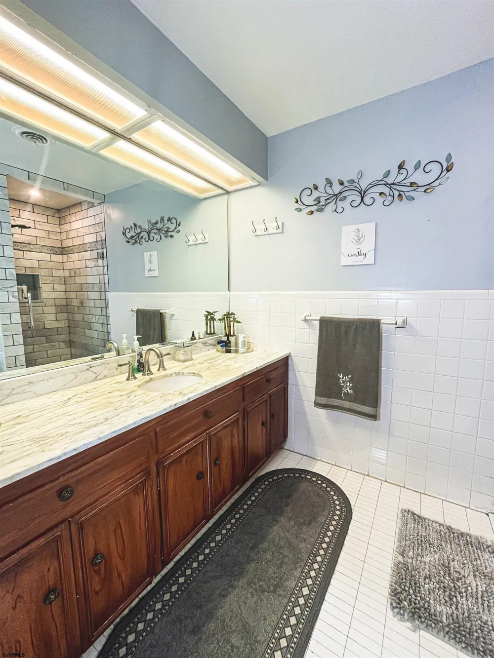 2460 Buttonwood Drive Vineland, NJ 08361