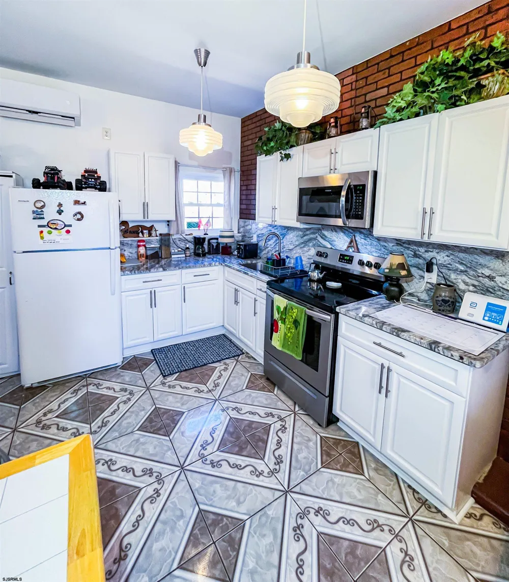 2460 Buttonwood Drive Vineland, NJ 08361