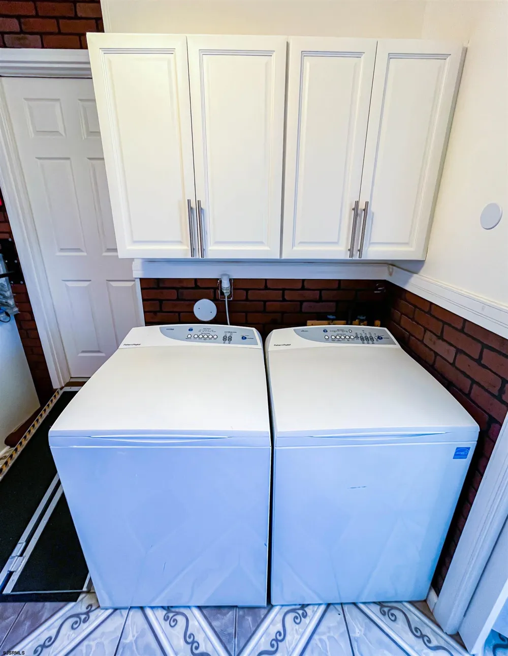2460 Buttonwood Drive Vineland, NJ 08361