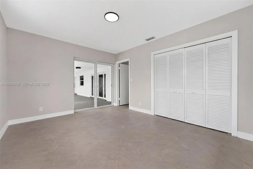 6091 SW 14th St Plantation, FL 33317