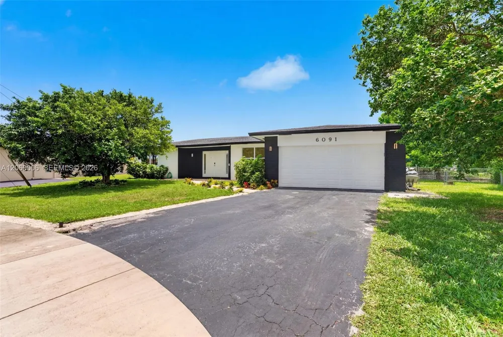 6091 SW 14th St Plantation, FL 33317