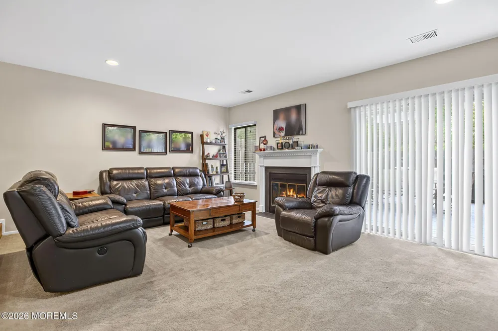 18 Lexington Circle Matawan, NJ 07747