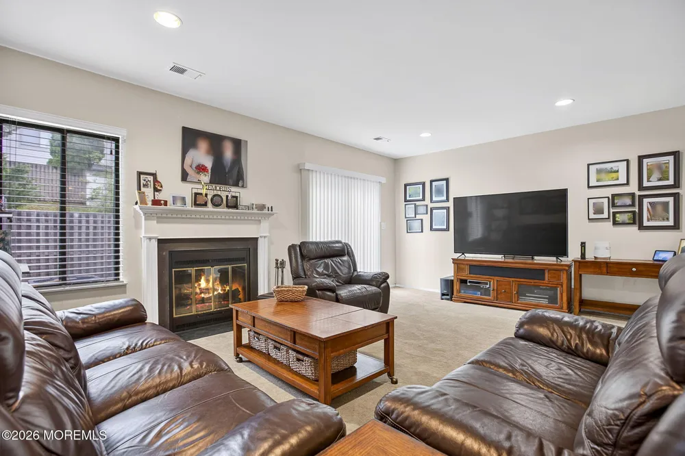 18 Lexington Circle Matawan, NJ 07747