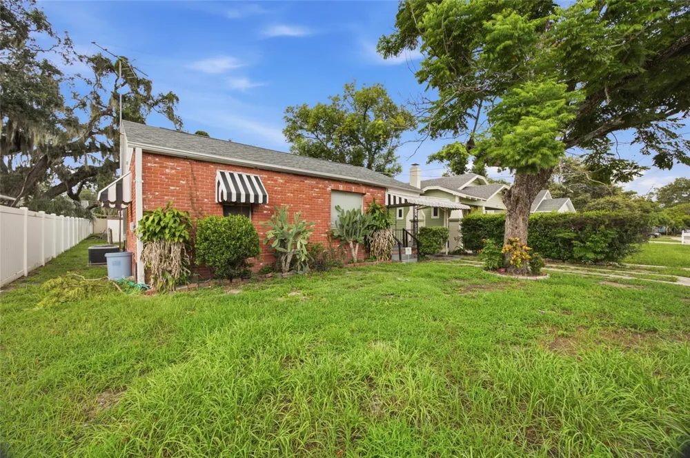 1416 E IDLEWILD AVENUE Tampa, FL 33604