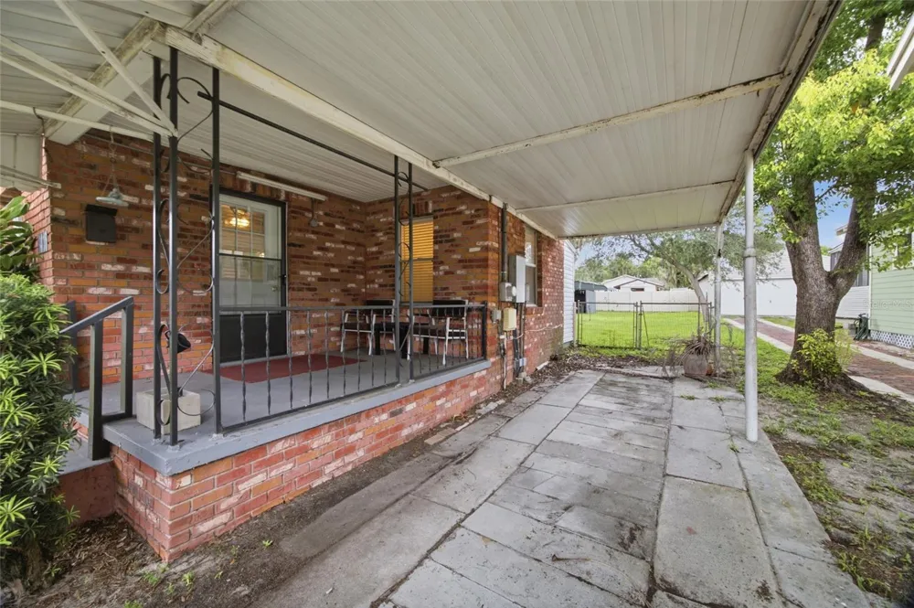 1416 E IDLEWILD AVENUE Tampa, FL 33604