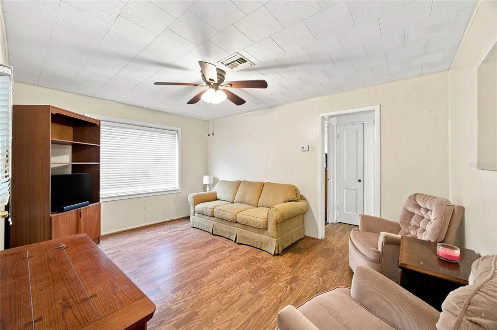1416 E IDLEWILD AVENUE Tampa, FL 33604