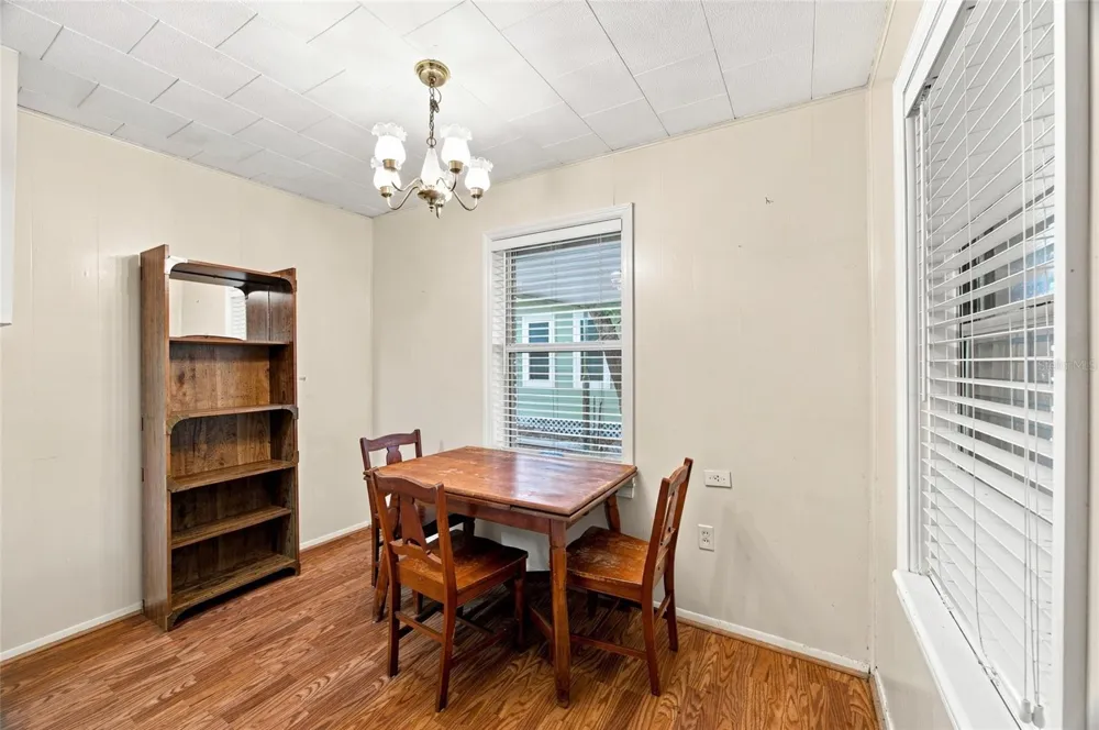 1416 E IDLEWILD AVENUE Tampa, FL 33604