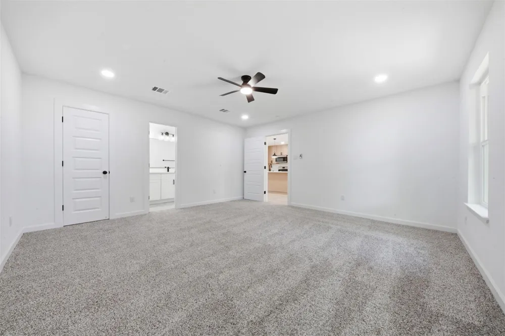 2403 Raymond Street Pasadena, TX 77506