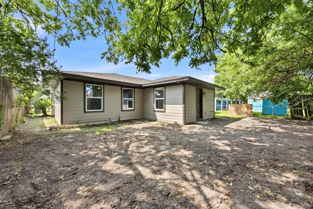 2403 Raymond Street Pasadena, TX 77506