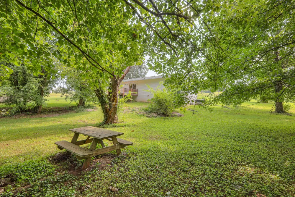 1324 Yell Rd Lewisburg, TN 37091