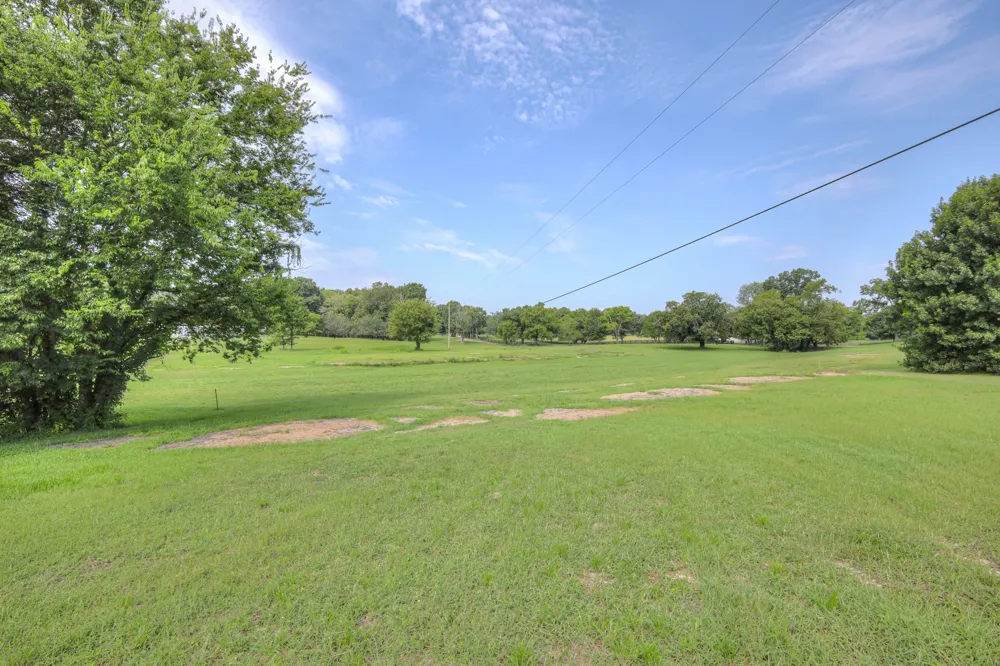 1324 Yell Rd Lewisburg, TN 37091