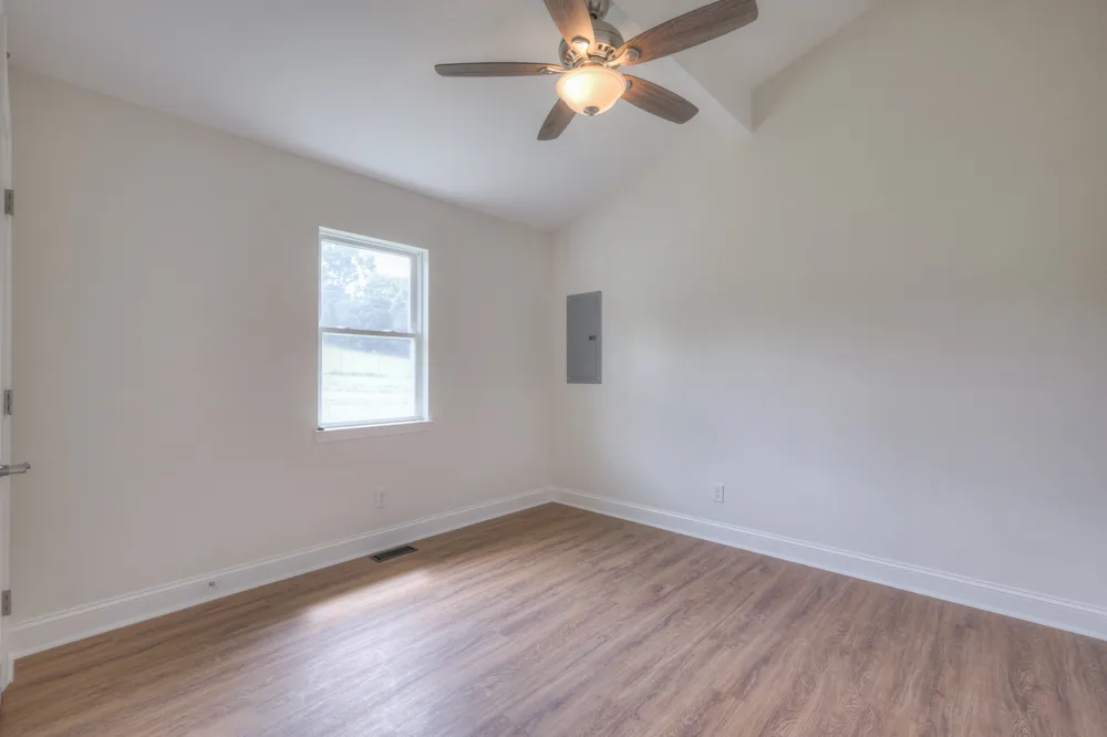1324 Yell Rd Lewisburg, TN 37091