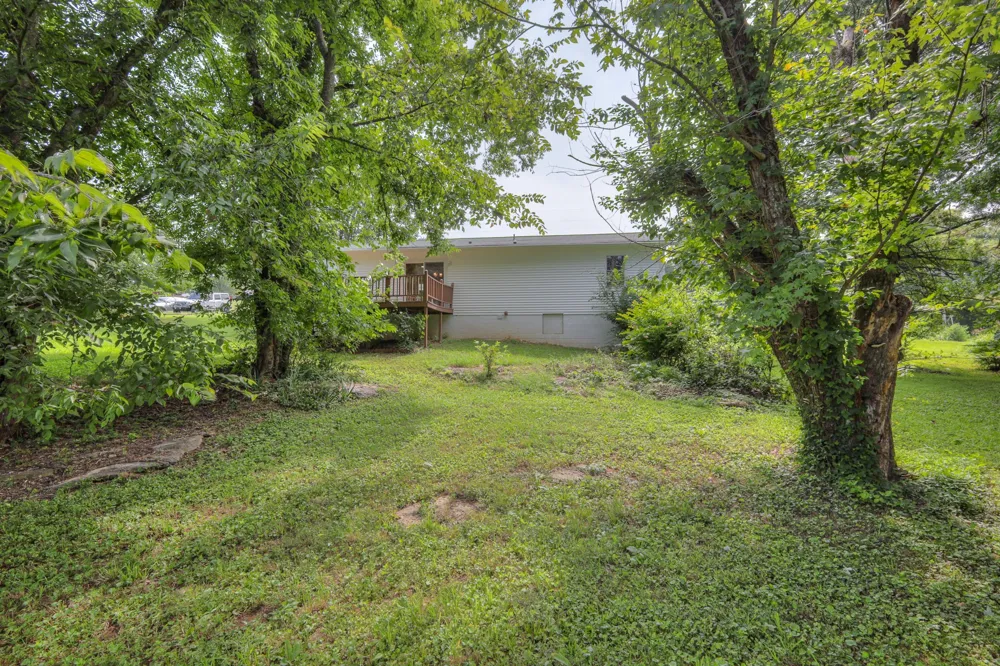 1324 Yell Rd Lewisburg, TN 37091