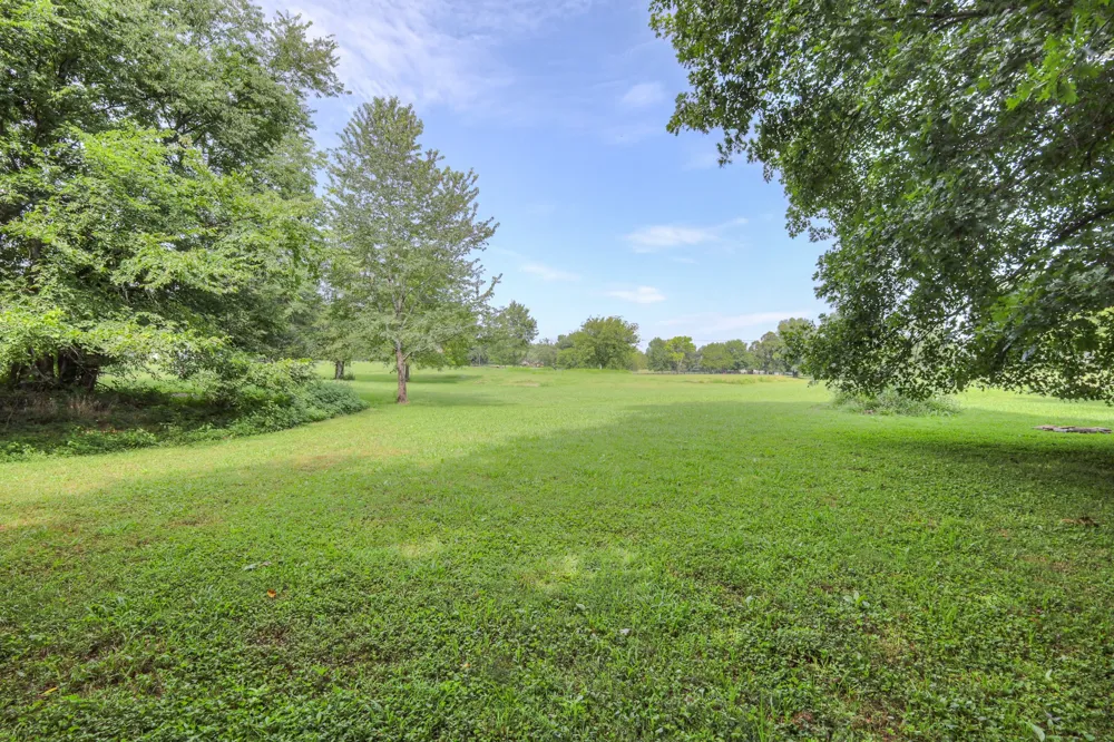 1324 Yell Rd Lewisburg, TN 37091