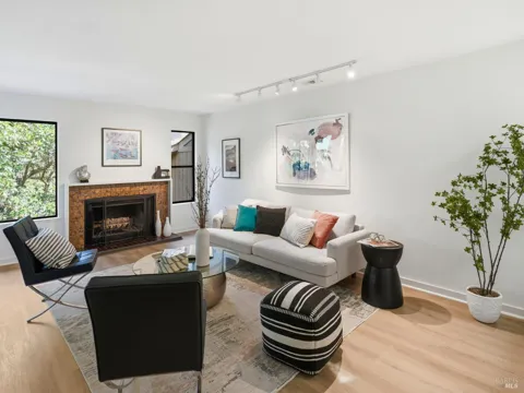 23 Oakcrest Drive