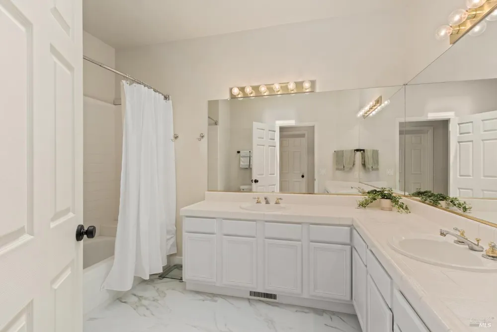 15 Vindel Lane Napa, CA 94558