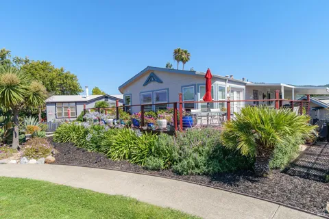 376 Glacier Way