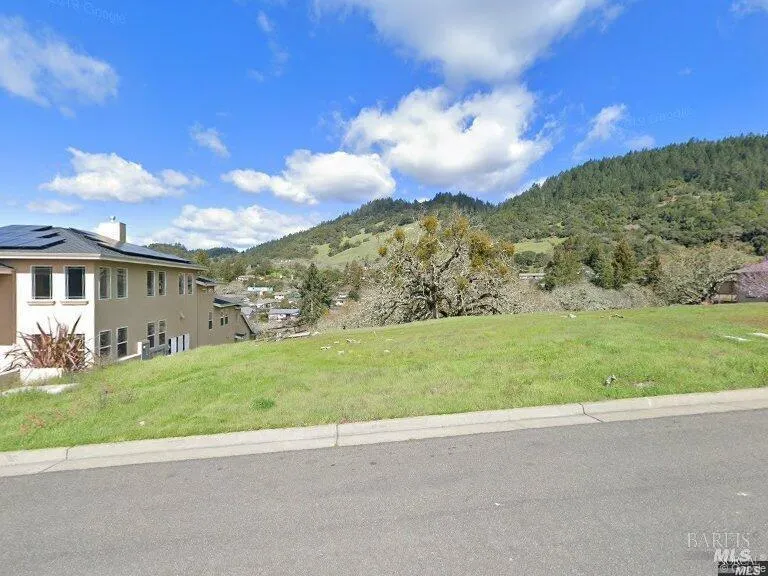5981 Vista Ridge Santa Rosa, CA 95409