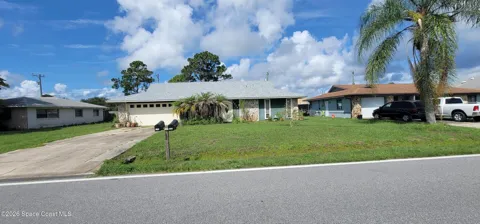 2014 Willow Oak Drive