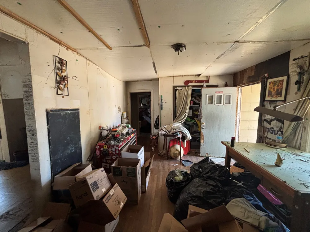 649 Avenue F Hamlin, TX 79520