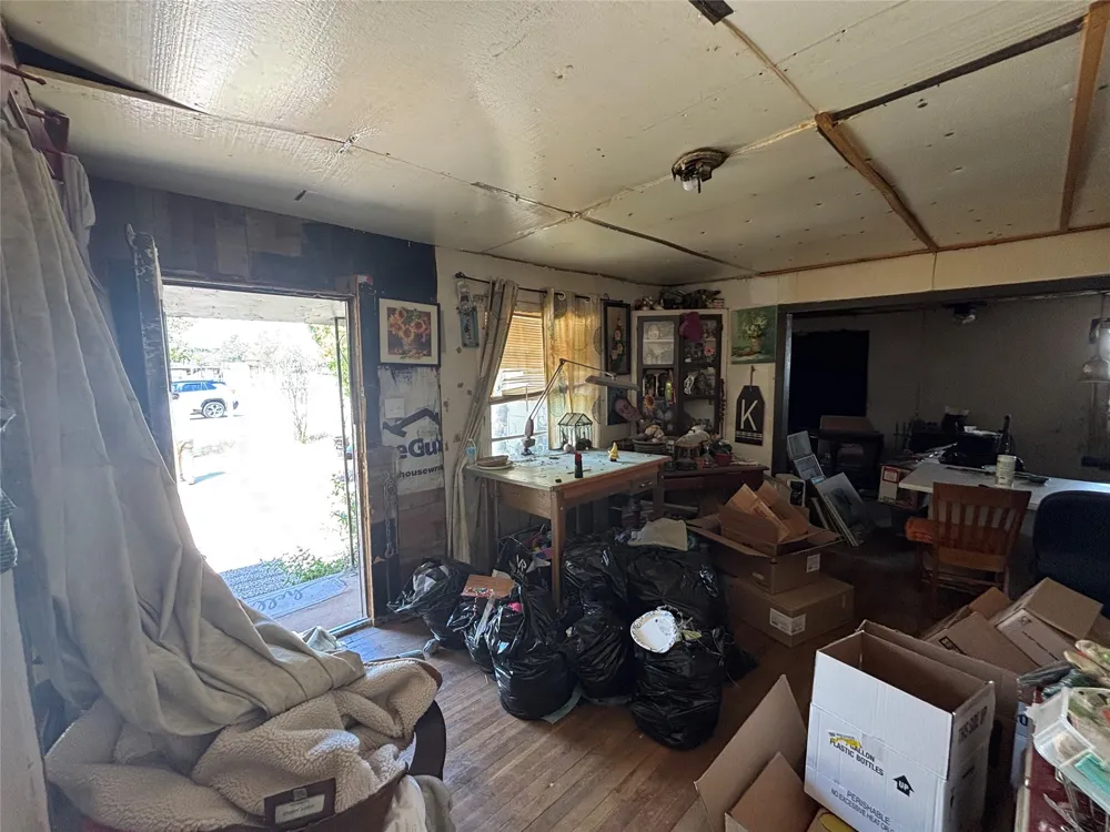 649 Avenue F Hamlin, TX 79520