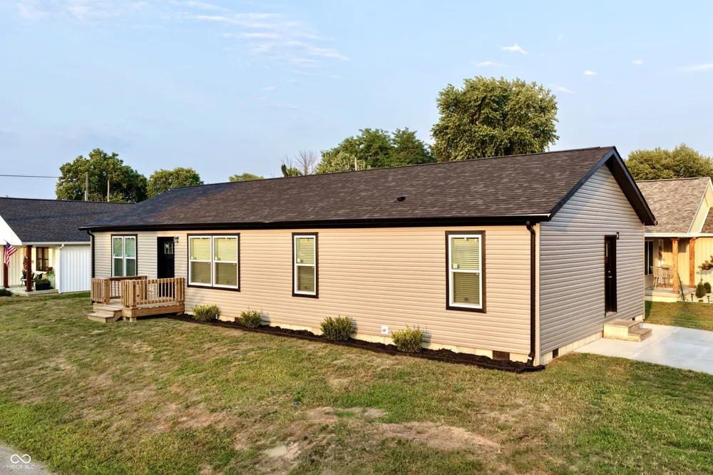 819 W Tanner Brownstown, IN 47220