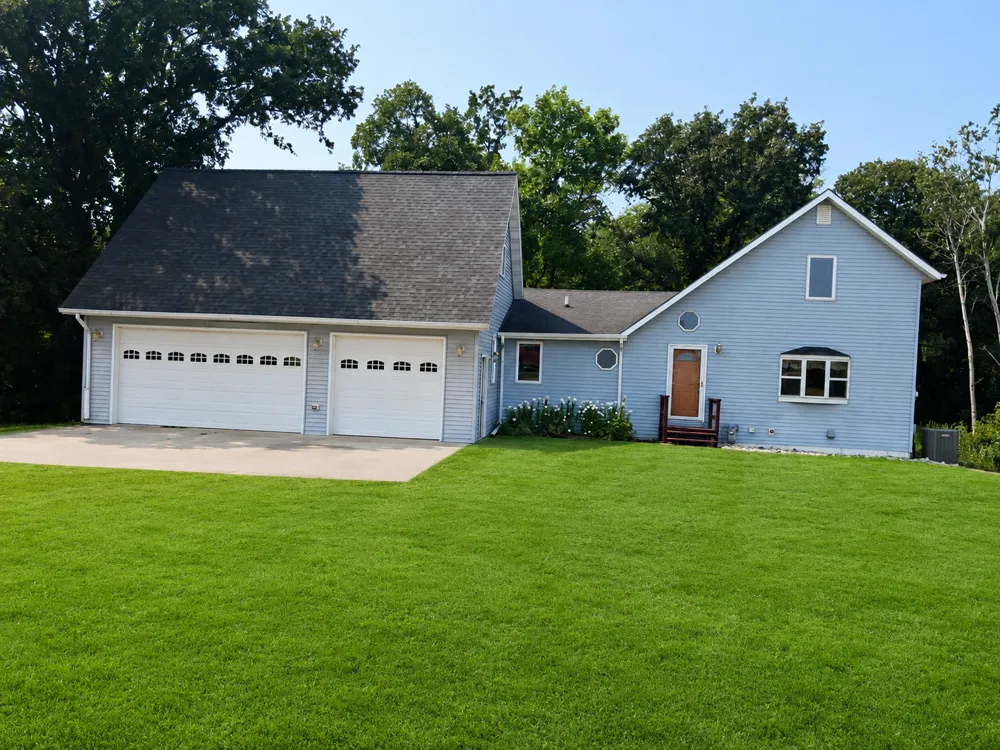 3325 Lakewood Drive Fergus Falls, MN 56537