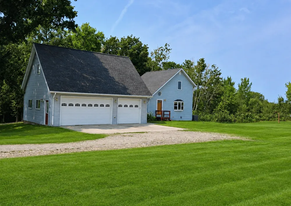 3325 Lakewood Drive Fergus Falls, MN 56537