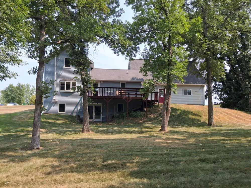 3325 Lakewood Drive Fergus Falls, MN 56537