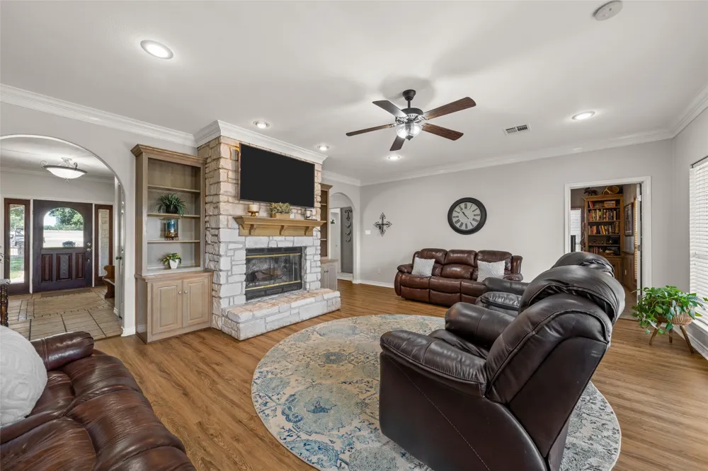 108 Mabry Lane Whitney, TX 76692