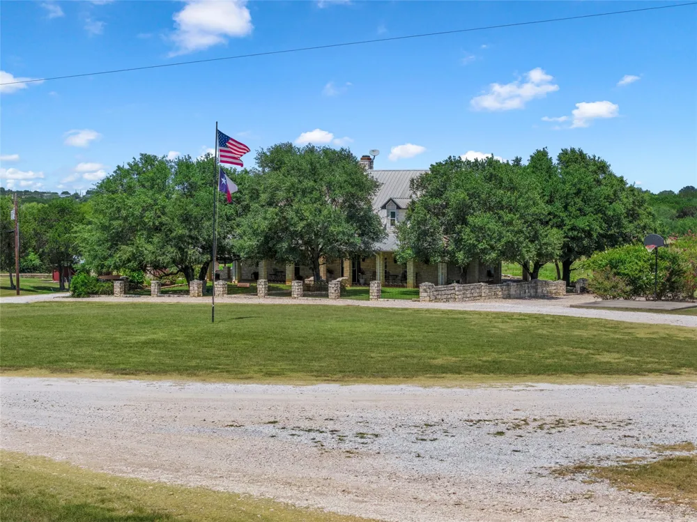 108 Mabry Lane Whitney, TX 76692