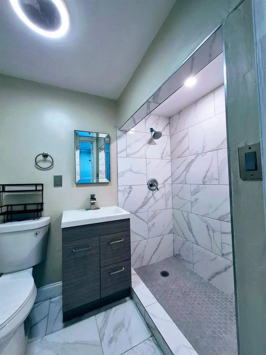 2793 SHAWNEE ROAD #B West Palm Beach, FL 33406