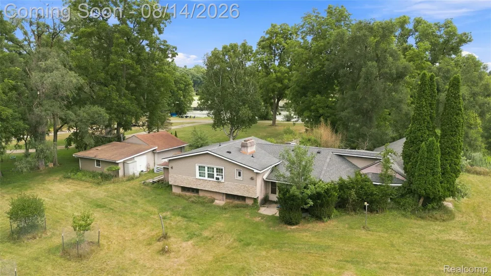 301 Willow Lane Orion Charter Township, MI 48362