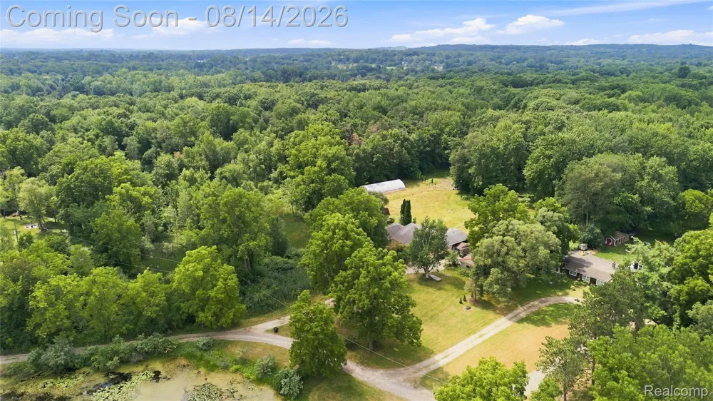301 Willow Lane Orion Charter Township, MI 48362