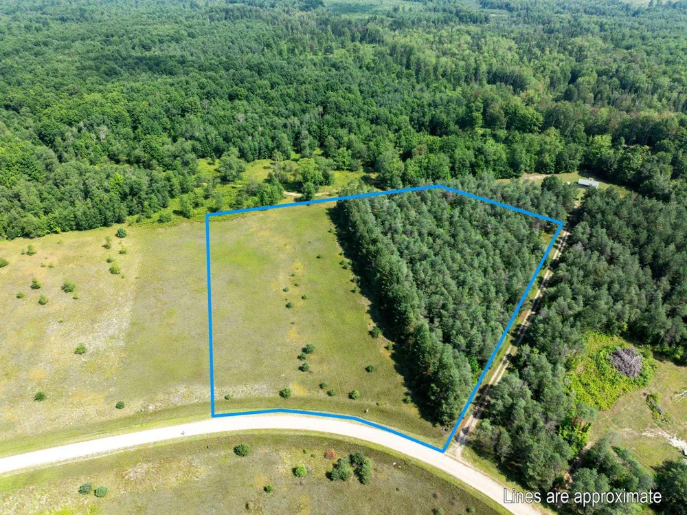 Kleehammer Club Drive Excelsior Township, MI 49646