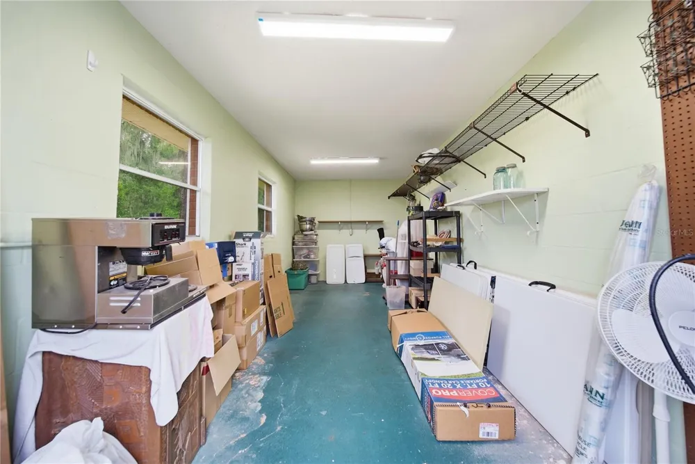 3704 THONOTOSASSA ROAD Plant City, FL 33565